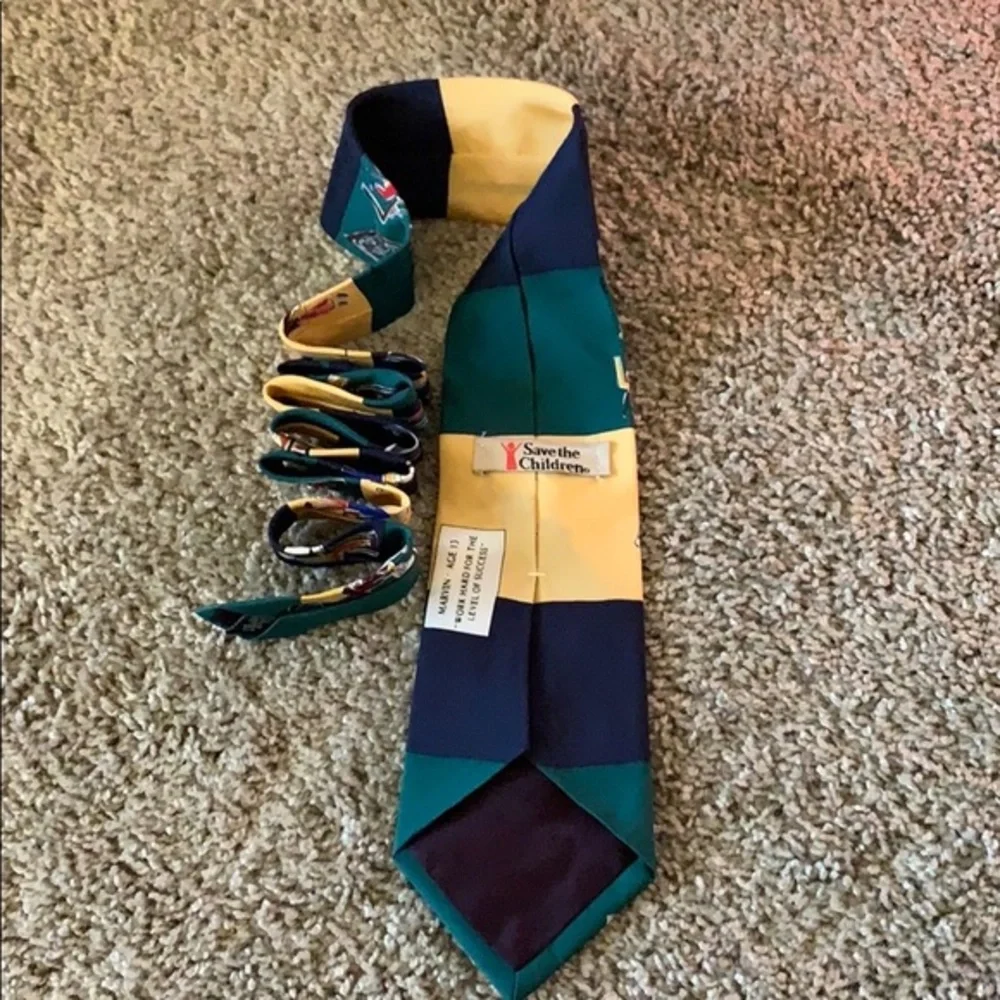 - “Save The Children” Tie Pre Owned